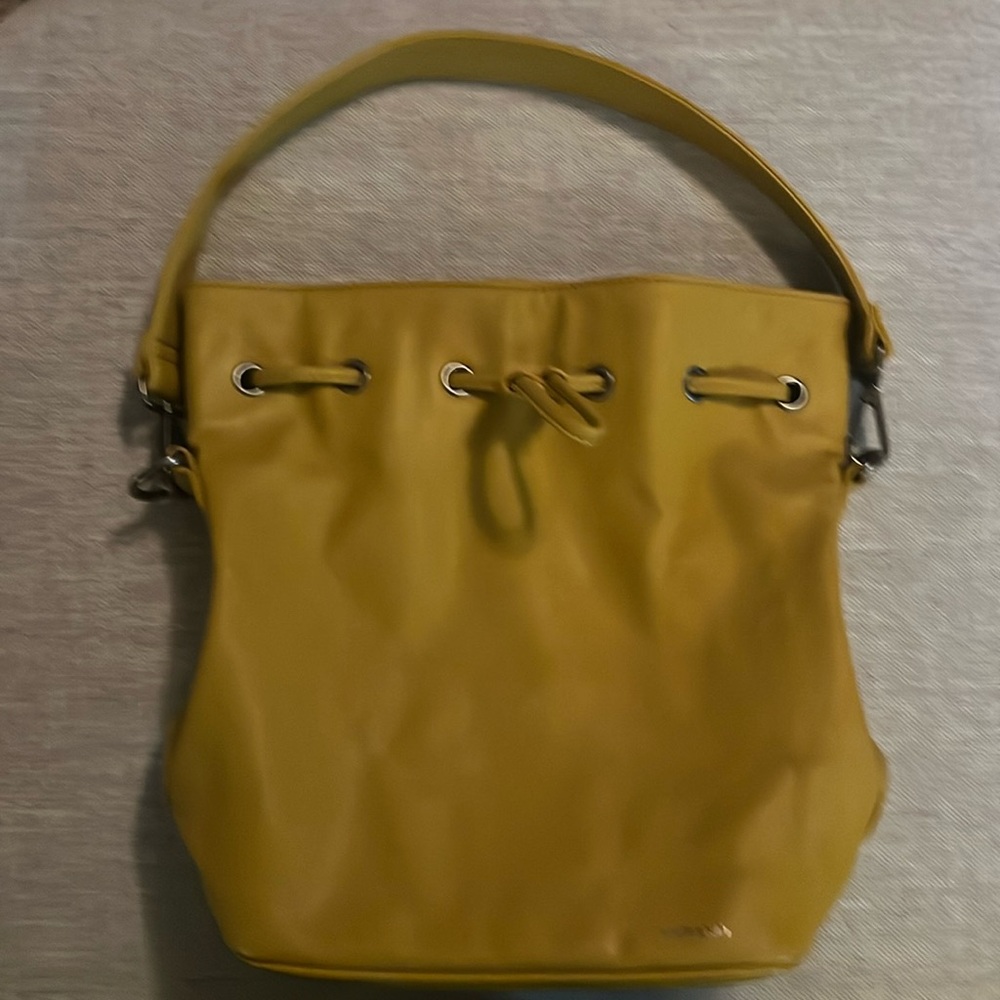 BOGO Matt and Nat bucket bag